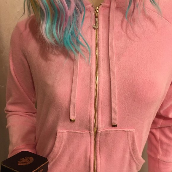 COPY - GORGEOUS authentic vintage baby pink terry cloth hoodie and necklace set! - Picture 4 of 15